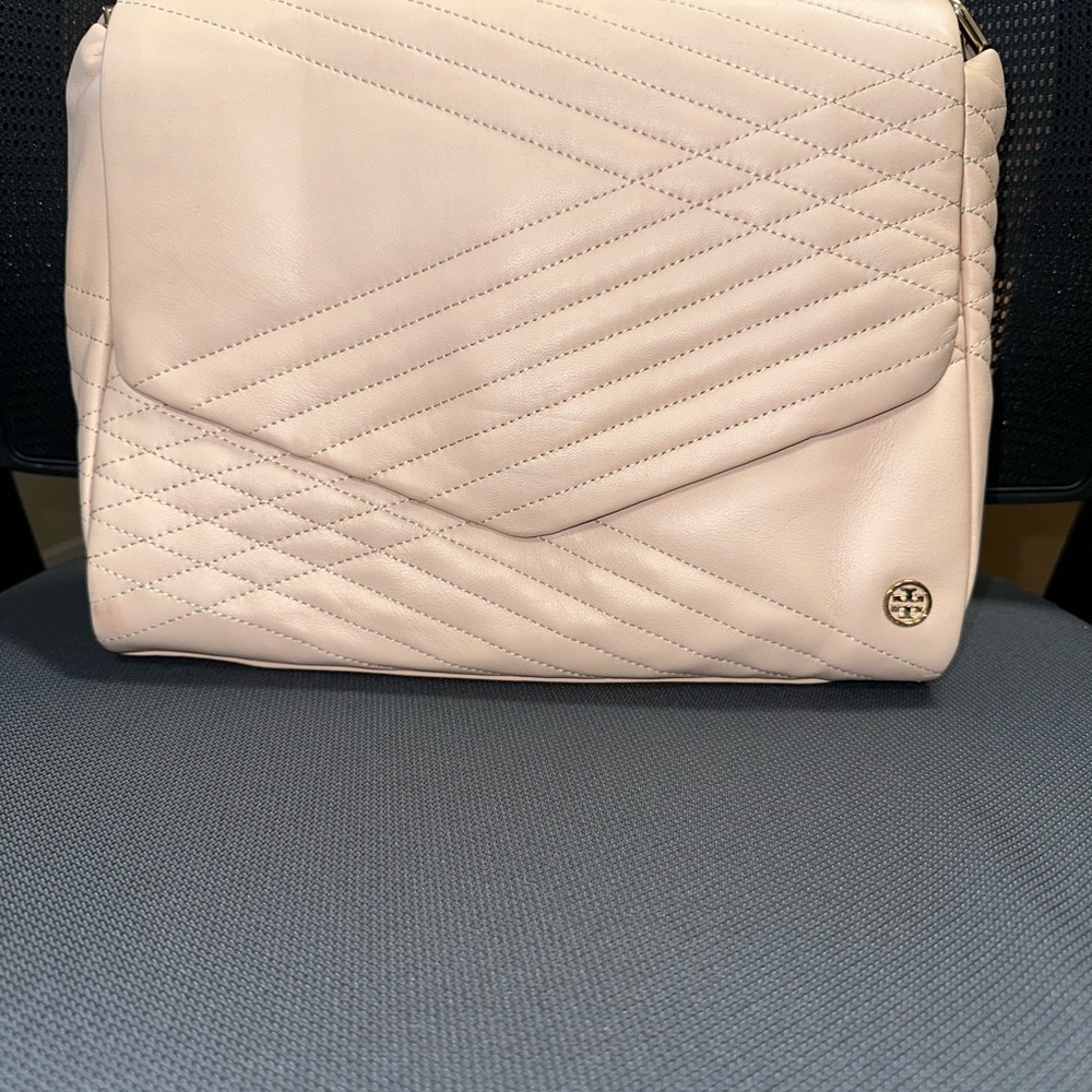Tory Burch Quilted Cream Shoulder Bag